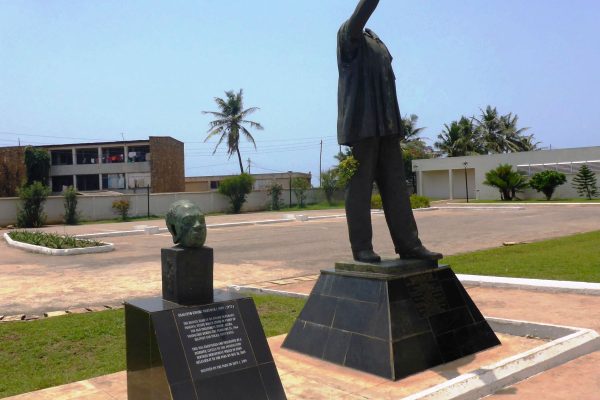 Kwame-Nkrumah-Mausoleum-and-Memorial-Park 01